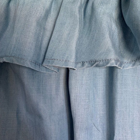 Lulus chambray off the shoulder dress - Picture 3 of 3